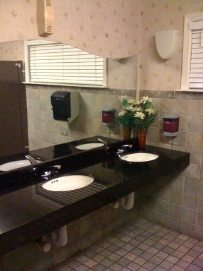 janitorial service, office cleaning, Farmington hills, Livonia, Northville, Novi, MI