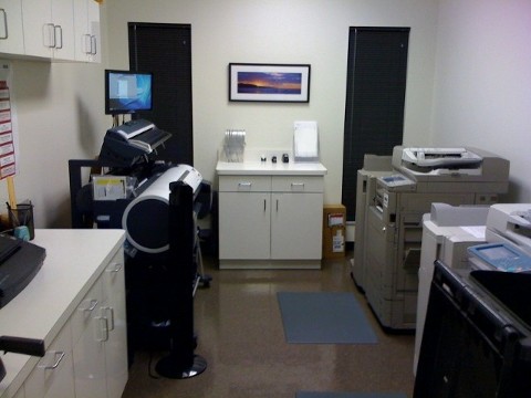 janitorial service, office cleaning, Farmington hills, Livonia, Northville, Novi, MI